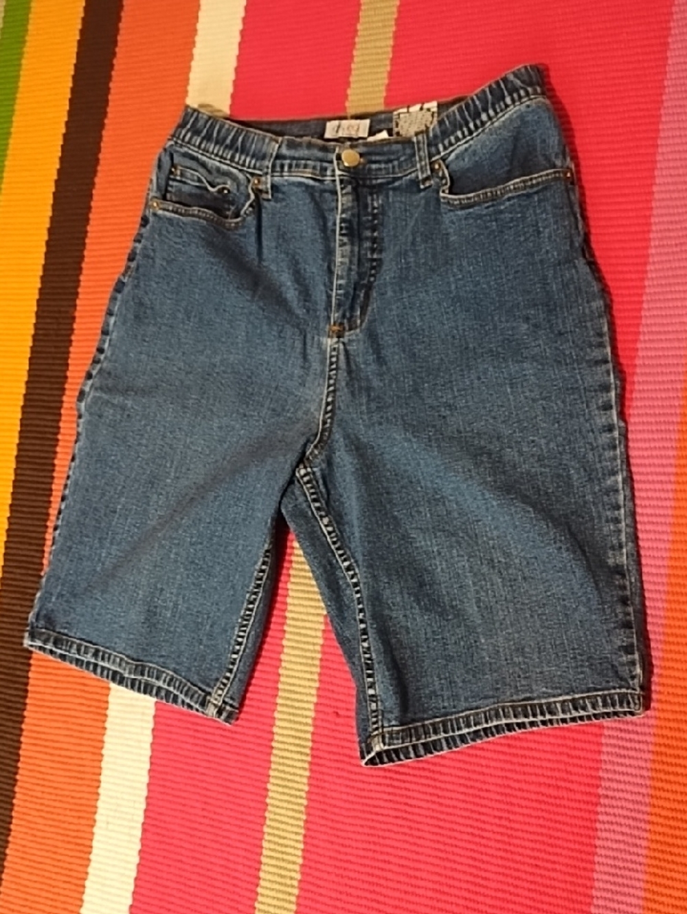 Denim&Co Blue Jean Shorts Medium Great Condition